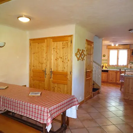 Triplex Confortable 12 Pers, Terrasse, Garage, Champagny-en-vanoise - Fr-1-464-19 *
